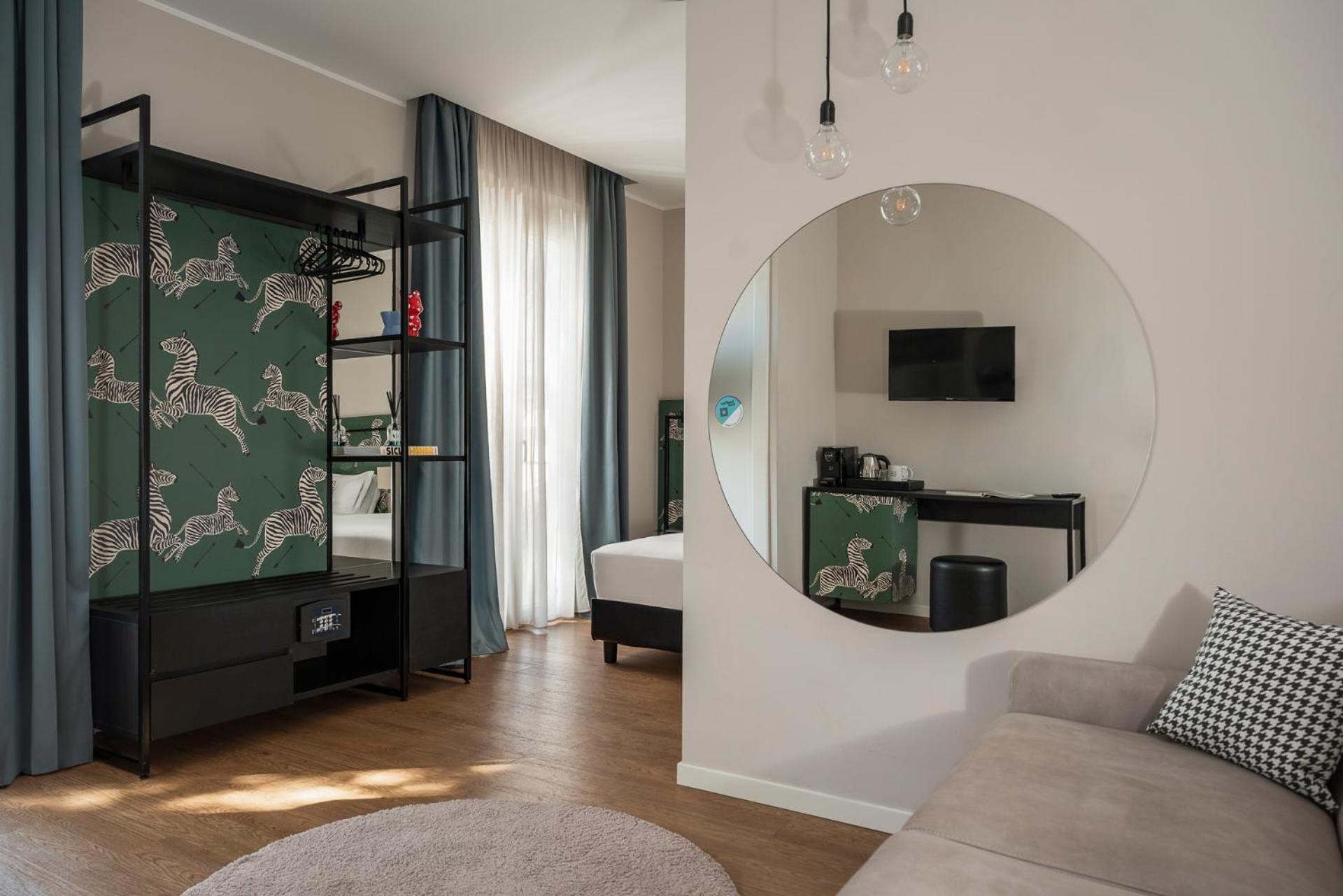 ריצ'יונה Hotel Vagabond מראה חיצוני תמונה